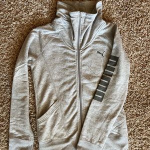 Women’s Puma zip up